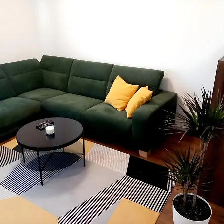 Stylovy Apartman V Samorine Exterior photo